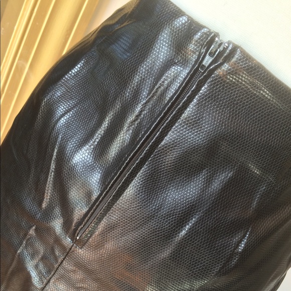 Giorgio Fiorlini Collection Faux Leather Skirt - Picture 2 of 8